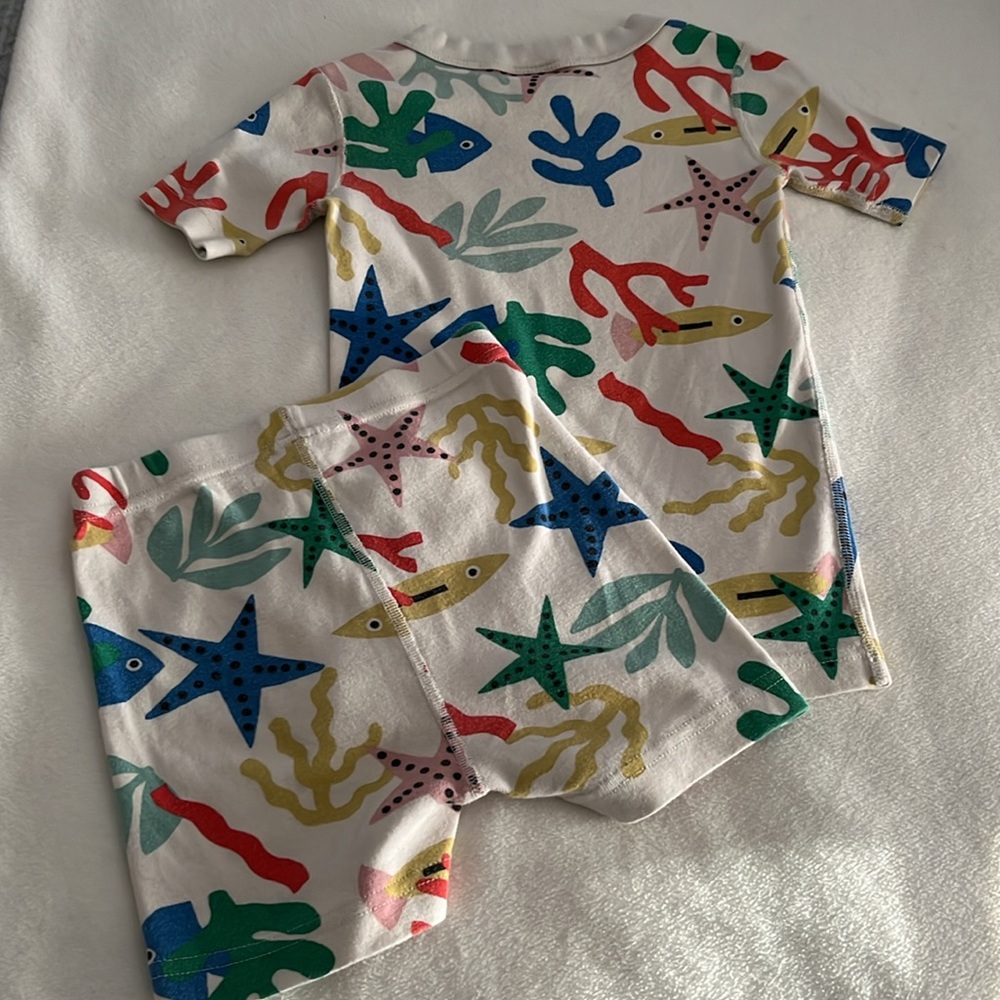 Hanna Andersson 2piece shorts pajamas. Size5(110) - Picture 2 of 4